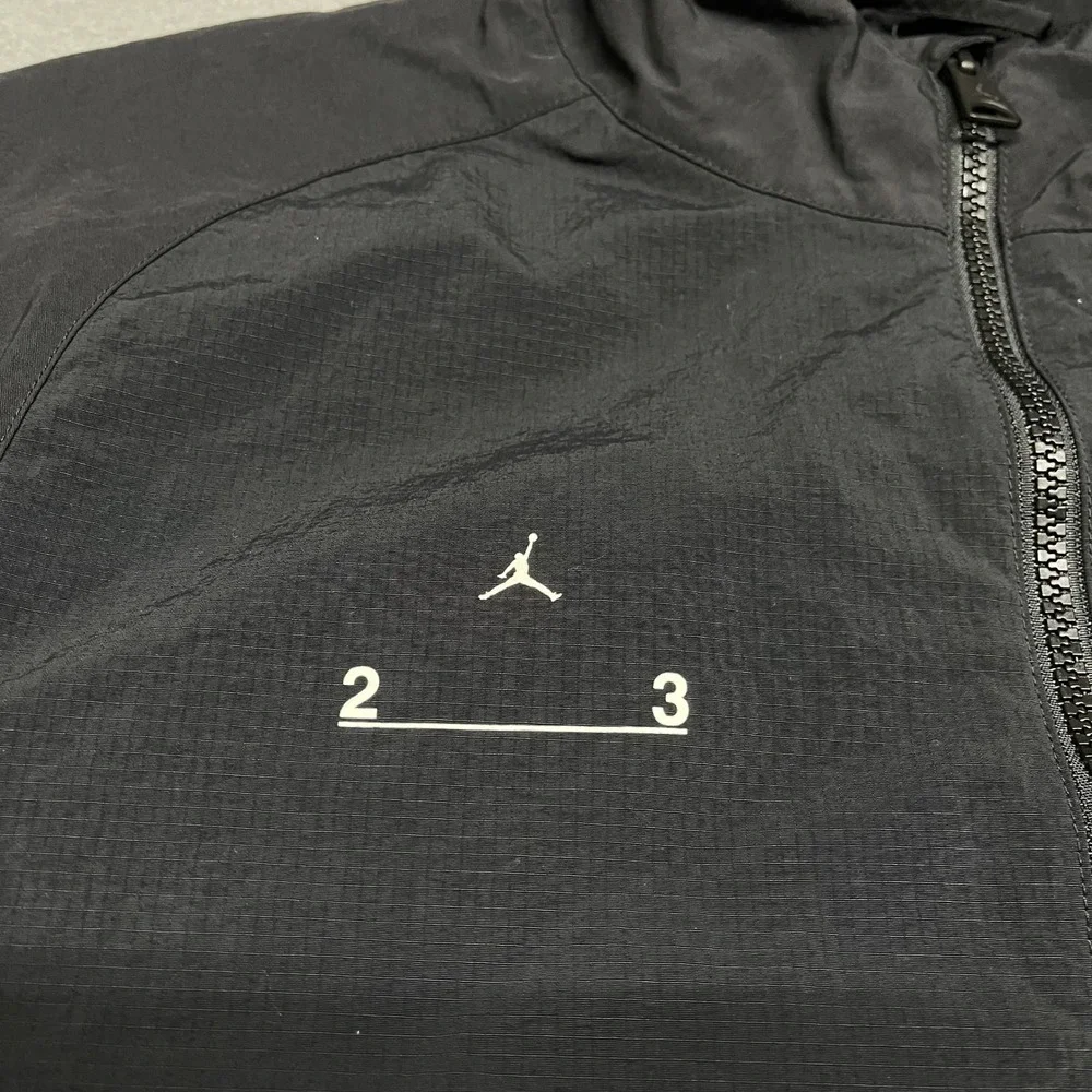 Jordan Jacket Men Medium Black 23Engineered Mesh Ripstop Windbreaker Nike SAMPLE